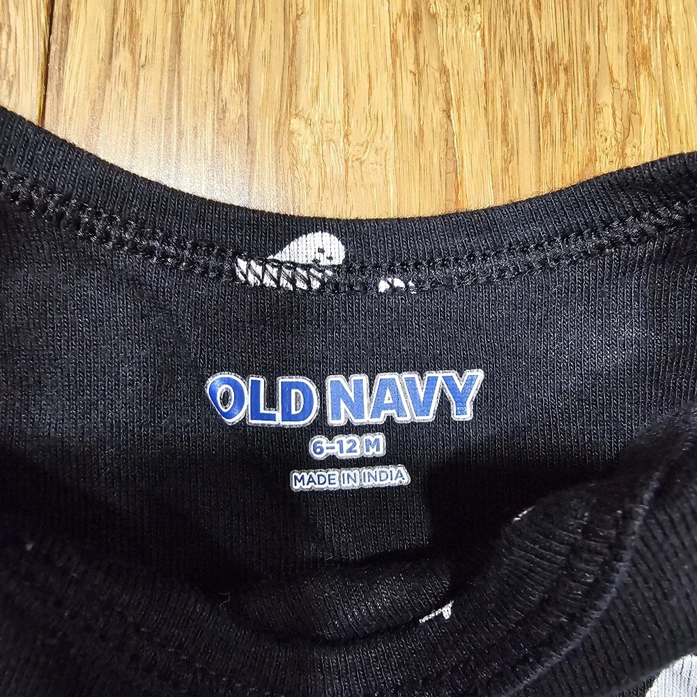👻 Old Navy Baby Halloween Ghost Boo Long Sleeve Bodysuit Onesie Black 6-12M
